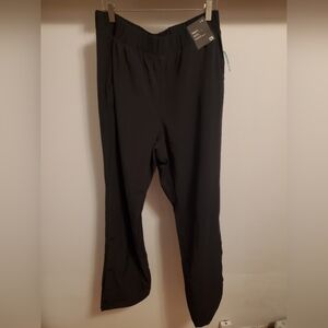 NWT GAP High Rise Fleece-lined pants. Black. Size L. 30" inseam.